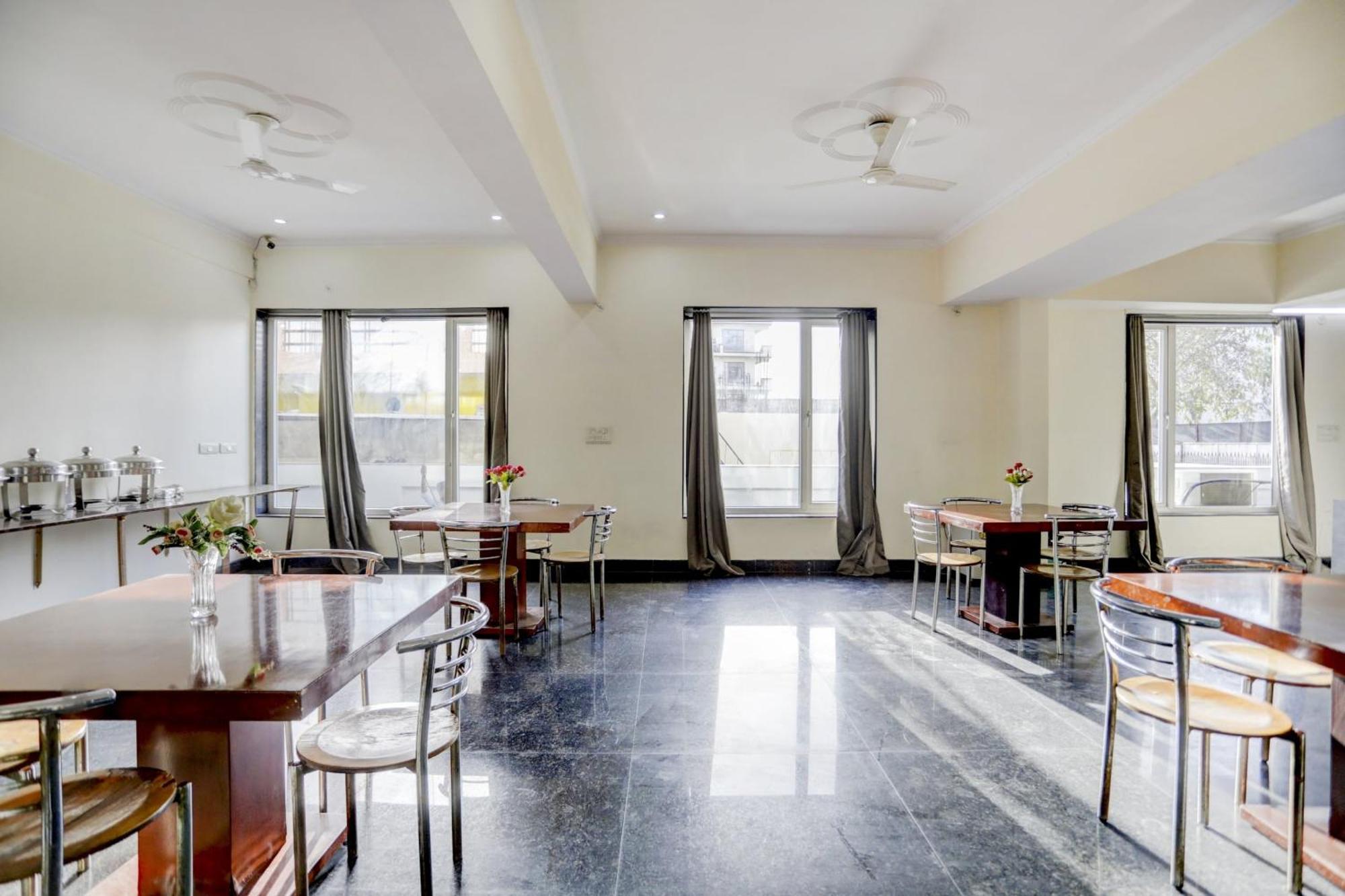Super Town House Hi5 Aditya International Bhubaneswar Exterior foto