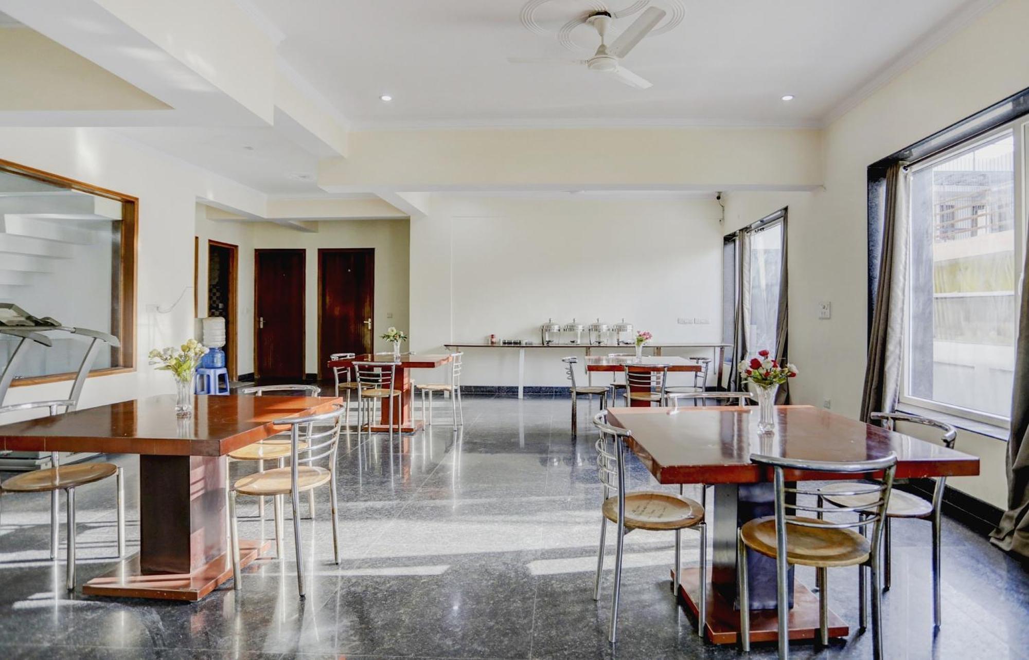 Super Town House Hi5 Aditya International Bhubaneswar Exterior foto